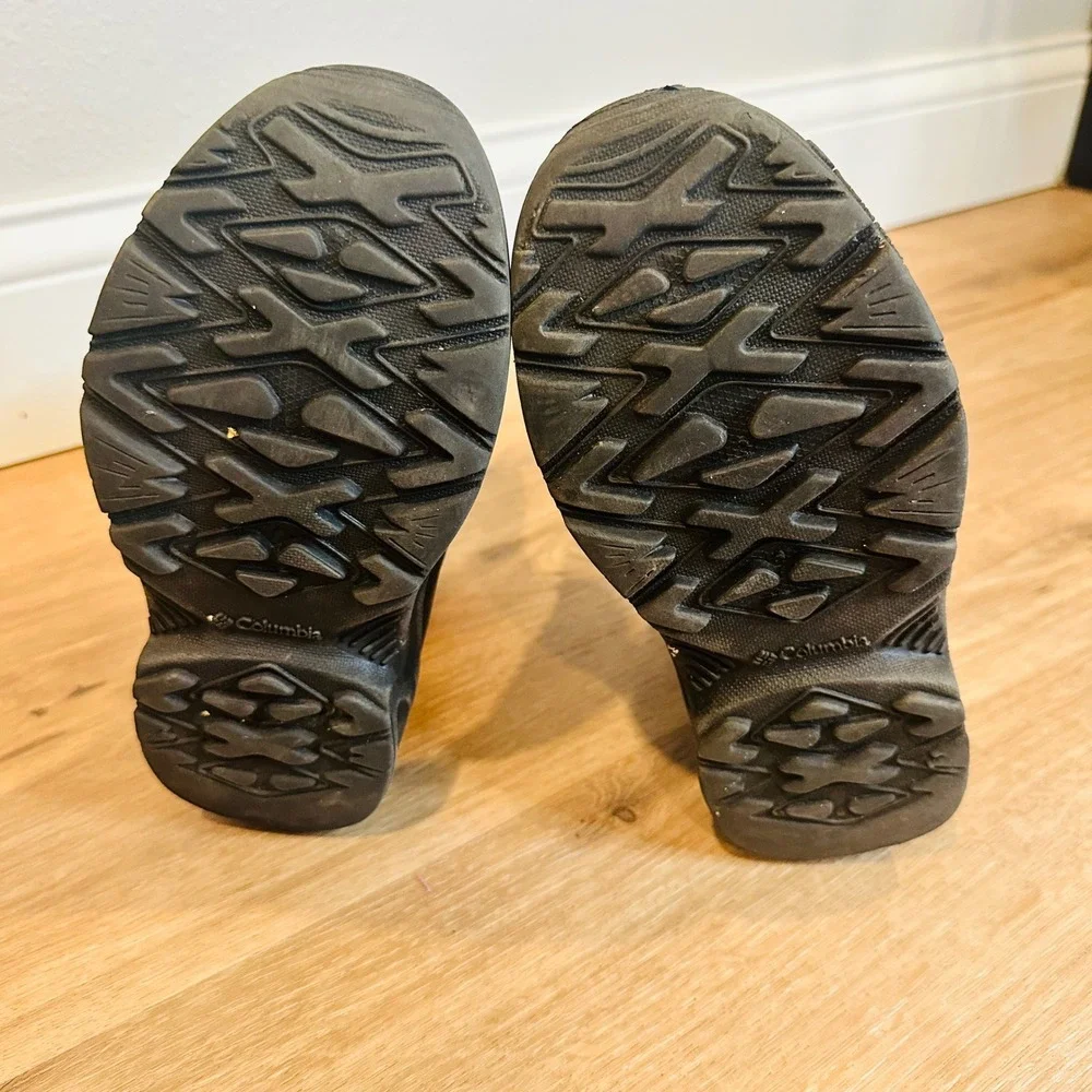 Columbia‎ Bugaboot Plus IV Snow Boots Kids Size 3 Grey Blue Waterproof Omni-Heat